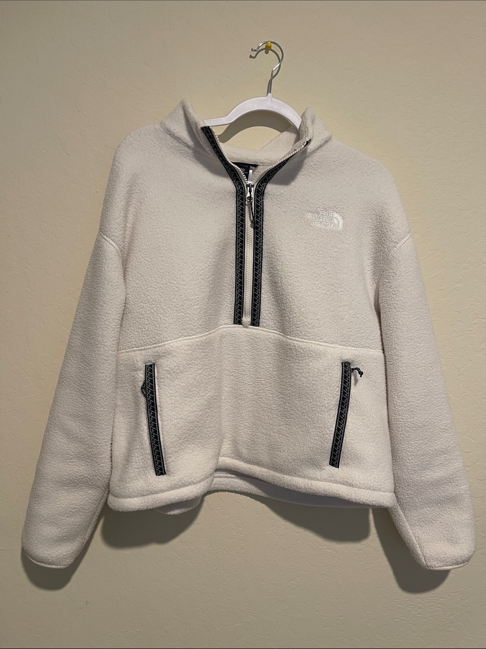The North Face Kids White Half‑Zip Fleece Pullover